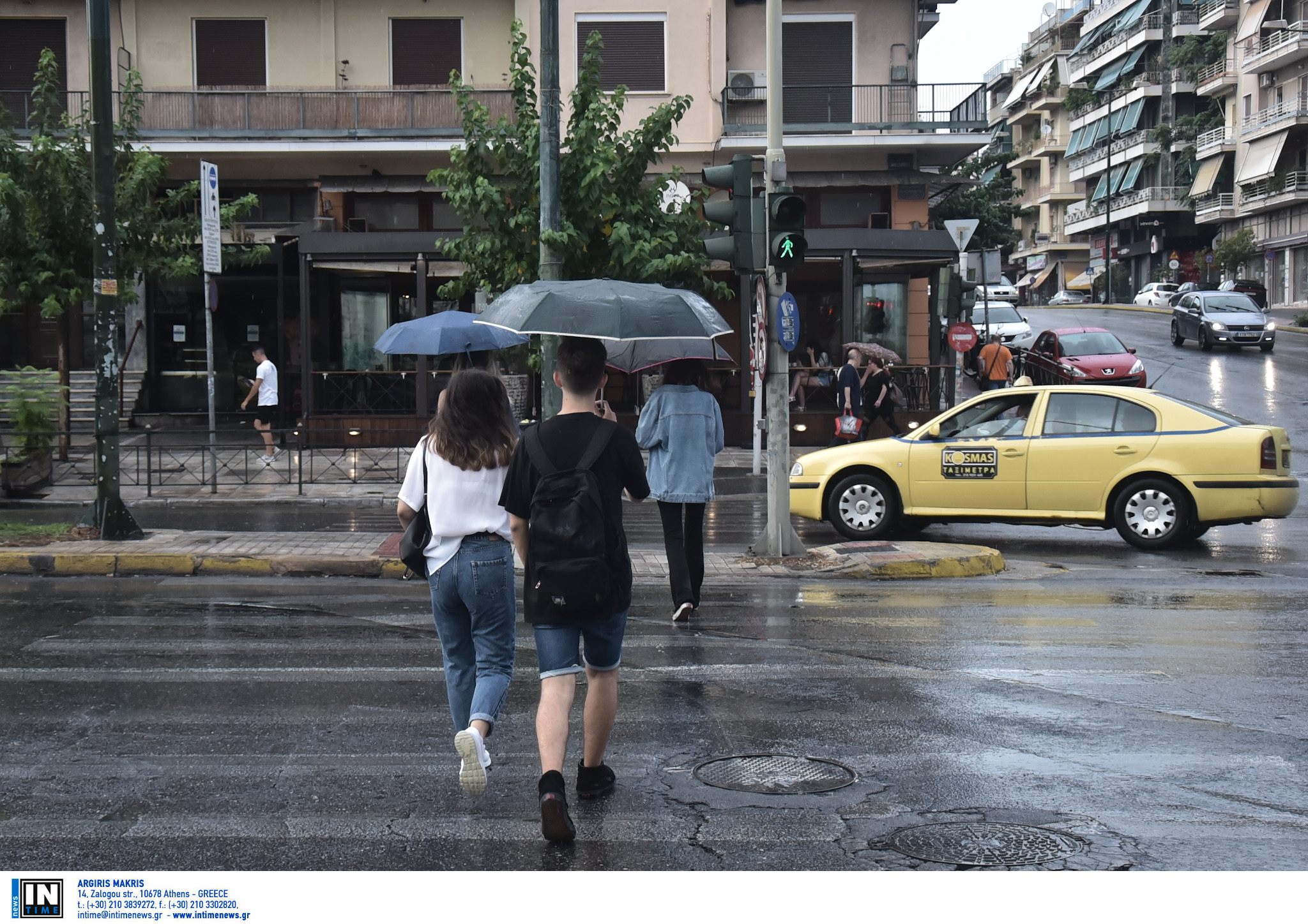 Καιρός σήμερα: Πέφτει η θερμοκρασία – Που θα χρειαστούμε ομπρέλες