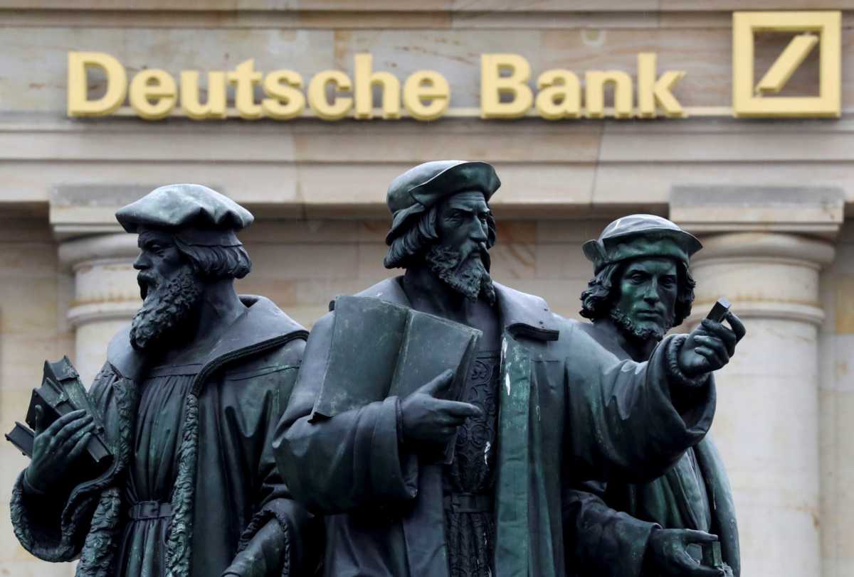 Μπλόκο της Deutsche Bank στον Τραμπ και τις εταιρείες του
