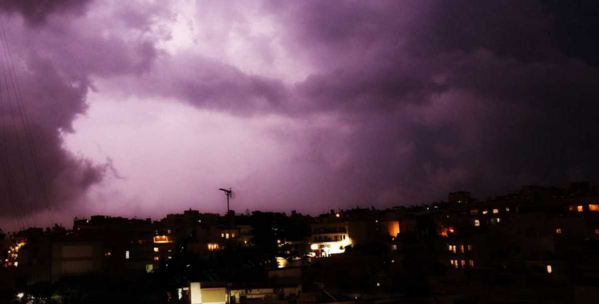 Ιανός: Σφυροκοπά την Κρήτη – Πλημμυρισμένοι δρόμοι, διακοπές ρεύματος και νύχτα “θρίλερ” (pics, video)