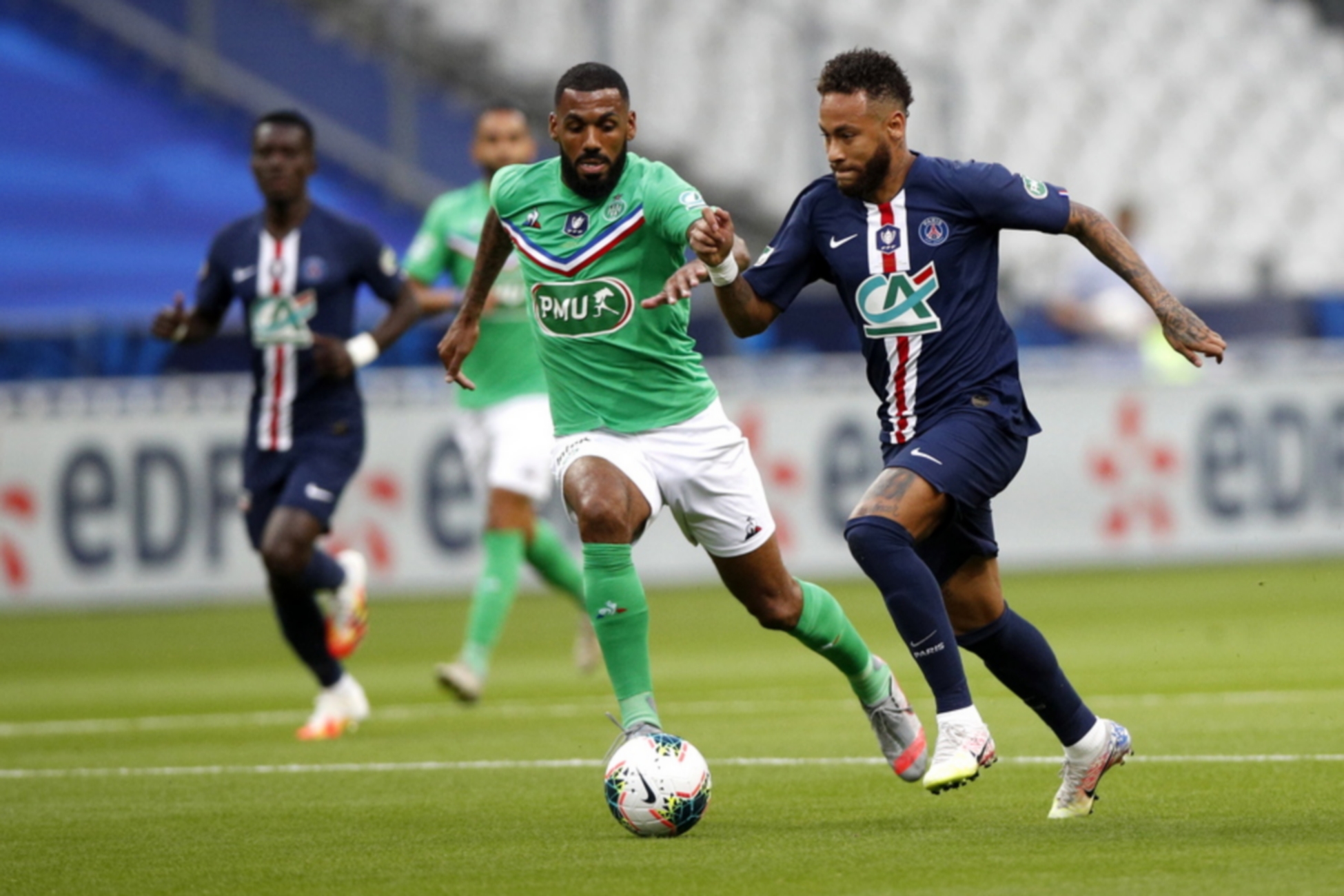 epa08564671 Paris Saint Germain's Neymar Jr (R) in action against Yann M'Vila (L) of Saint Etienne during the Coupe de France final soccer match between Paris Saint Germain (PSG) and Saint Etienne (ASSE) in Saint-Denis, near Paris, France, 24 July 2020.  EPA