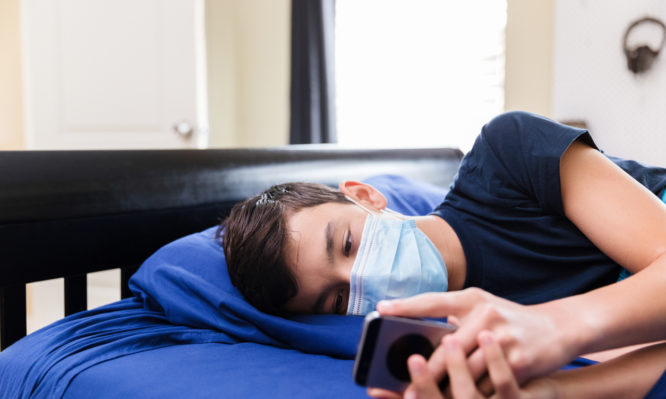 Κορονοϊός: Η κόπωση επιμένει ακόμα και μετά από την ήπια νόσο