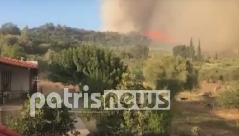 Φωτιά στην Ηλεία: Η στιγμή που χτυπούν οι καμπάνες του χωριου