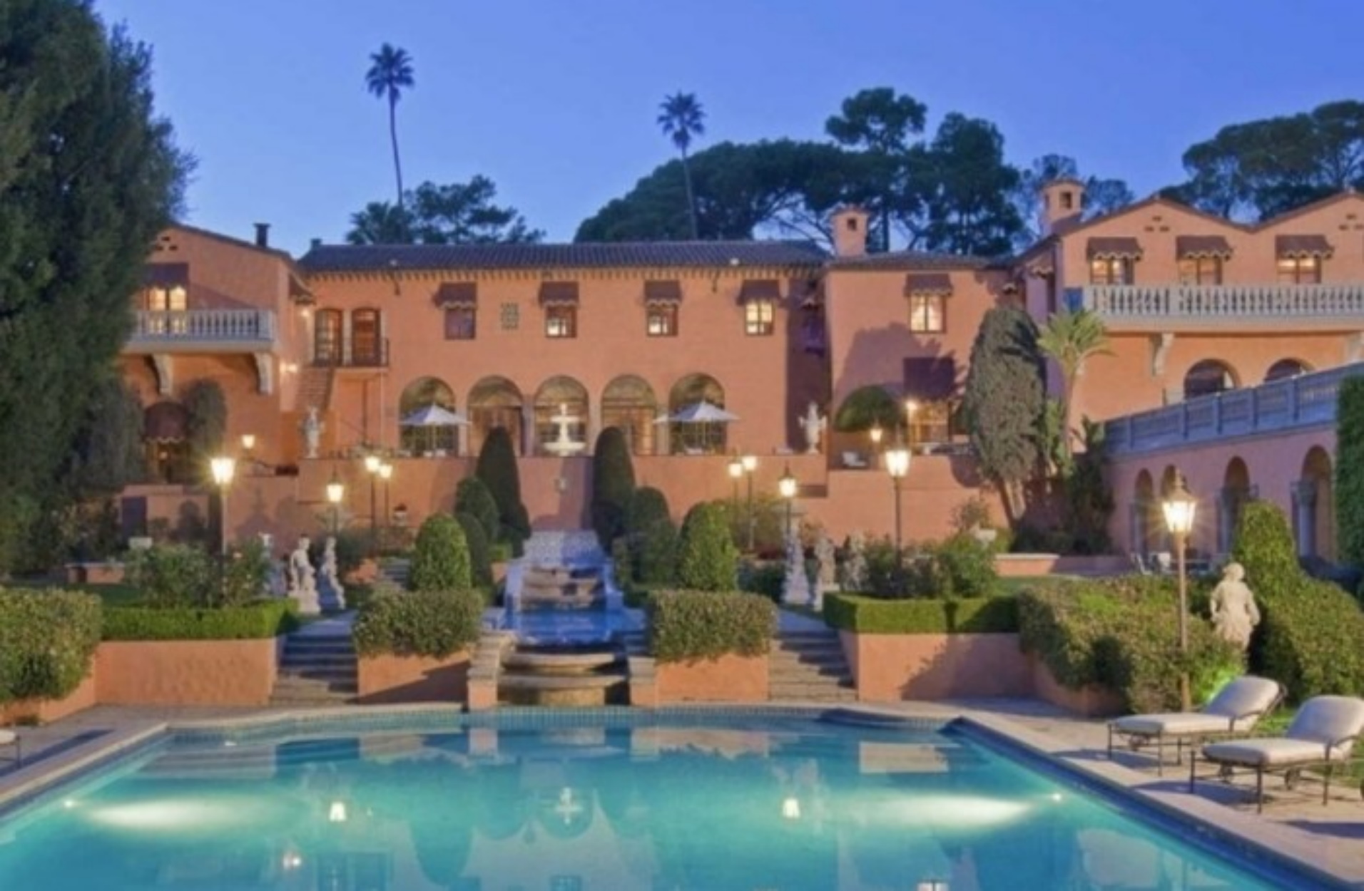 Μέσα στο σπίτι που γυρίστηκε η θρυλική σκηνή με το άλογο στον “Νονό” του Κόπολα