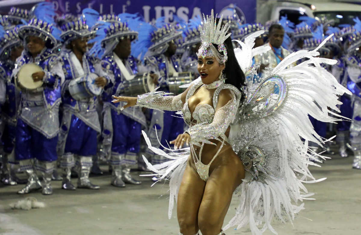 Αποχαιρέτα και το καρναβάλι του Ρίο που χάνεις! Αναβάλλεται επ’ αόριστον