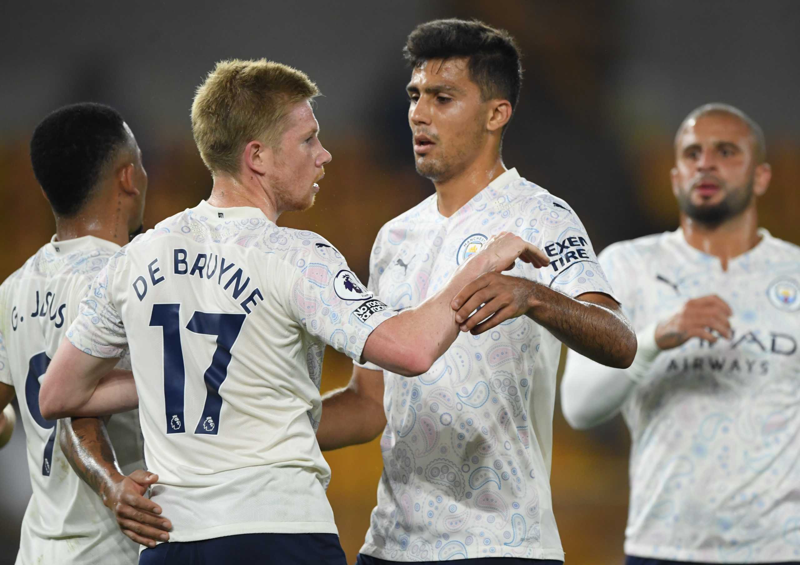 Soccer Football - Premier League - Wolverhampton Wanderers v Manchester City - Molineux Stadium, Wolverhampton, Britain - September 21, 2020 Manchester City's Kevin De Bruyne celebrates scoring their first goal with Rodri Pool via REUTERS