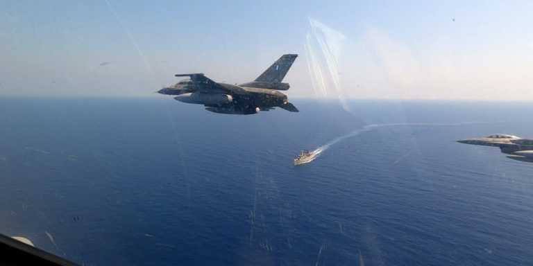 Μπαράζ τουρκικών προκλήσεων: Νέες υπερπτήσεις F-16 πάνω από ελληνικά νησιά