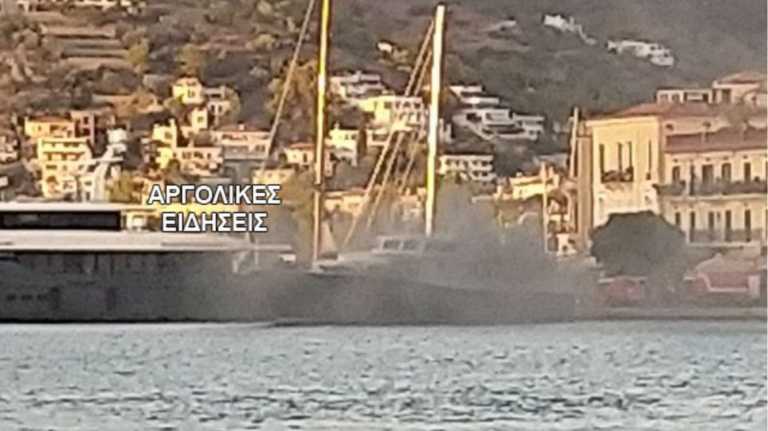 Δυο τραυματίες από φωτιά σε τουριστικό πλοίο στο λιμάνι του Πόρου
