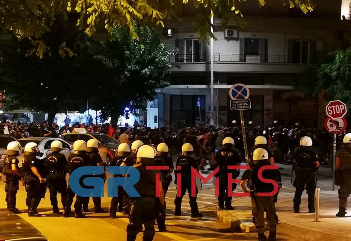 Θεσσαλονίκη: Ένταση στην πορεία για την κατάληψη Τerra Incognita