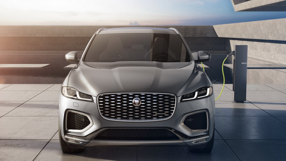 Ελαφρύς ανασχεδιασμός για την Jaguar F-Pace [pics]