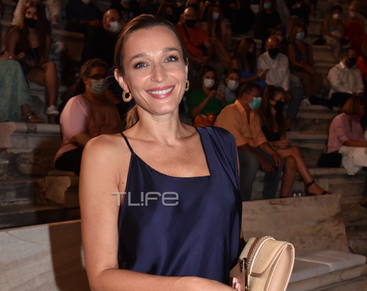 Λαμπερή στο Ηρώδειο η Κάτια Ζυγούλη! Απόλαυσε τον Σάκη Ρουβά επί σκηνής – Φωτογραφίες