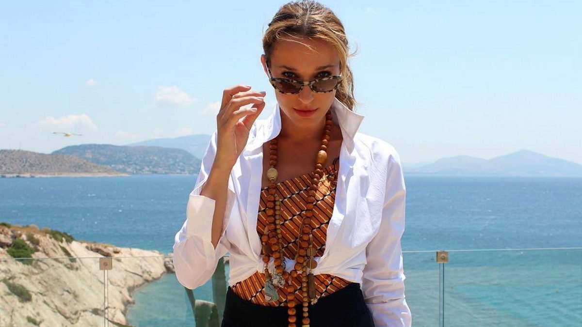 Kάτια Ζυγούλη: Φωτογραφίζει το Σάκη Ρουβά μαζί με το γιο τους και μας εύχεται «καλό μήνα» [pic]