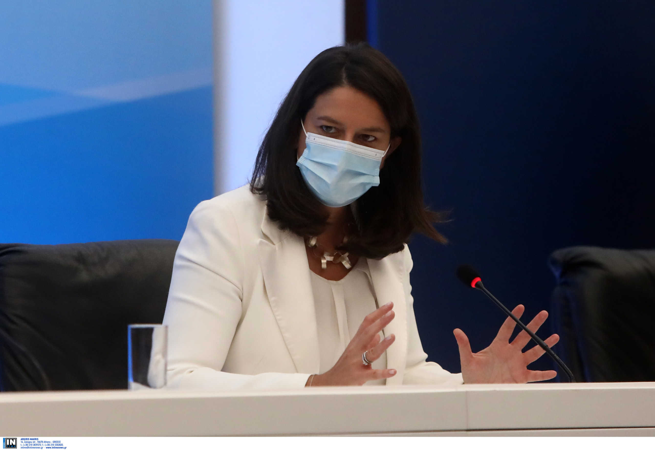 Κεραμέως για επεισόδια σε ΕΜΠ και Υπουργείο: Κανένας κουκουλοφόρος δεν θα κρατήσει την Ελλάδα πίσω