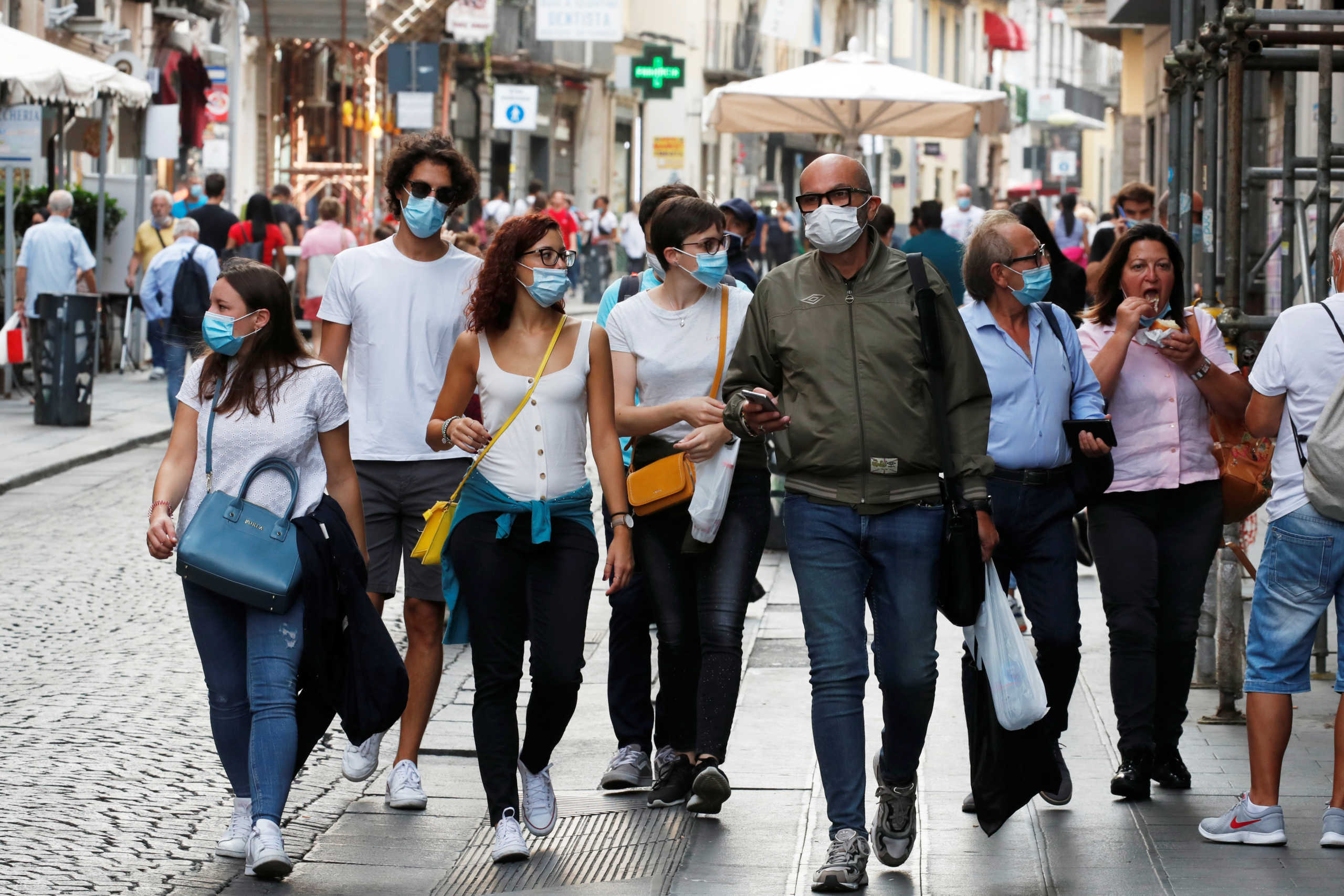 Κορονοϊός: Πάνω από 1.000 κρούσματα σε μια ημέρα στην Ελβετία