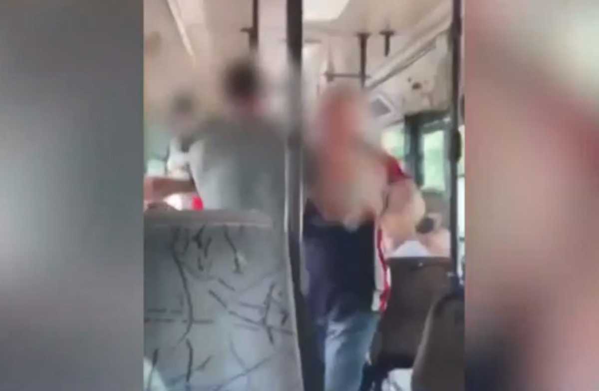Εικόνες ντροπής σε λεωφορείο για Δάφνη – Μπουνιές και ανελέητο ξύλο για τη χρήση μάσκας