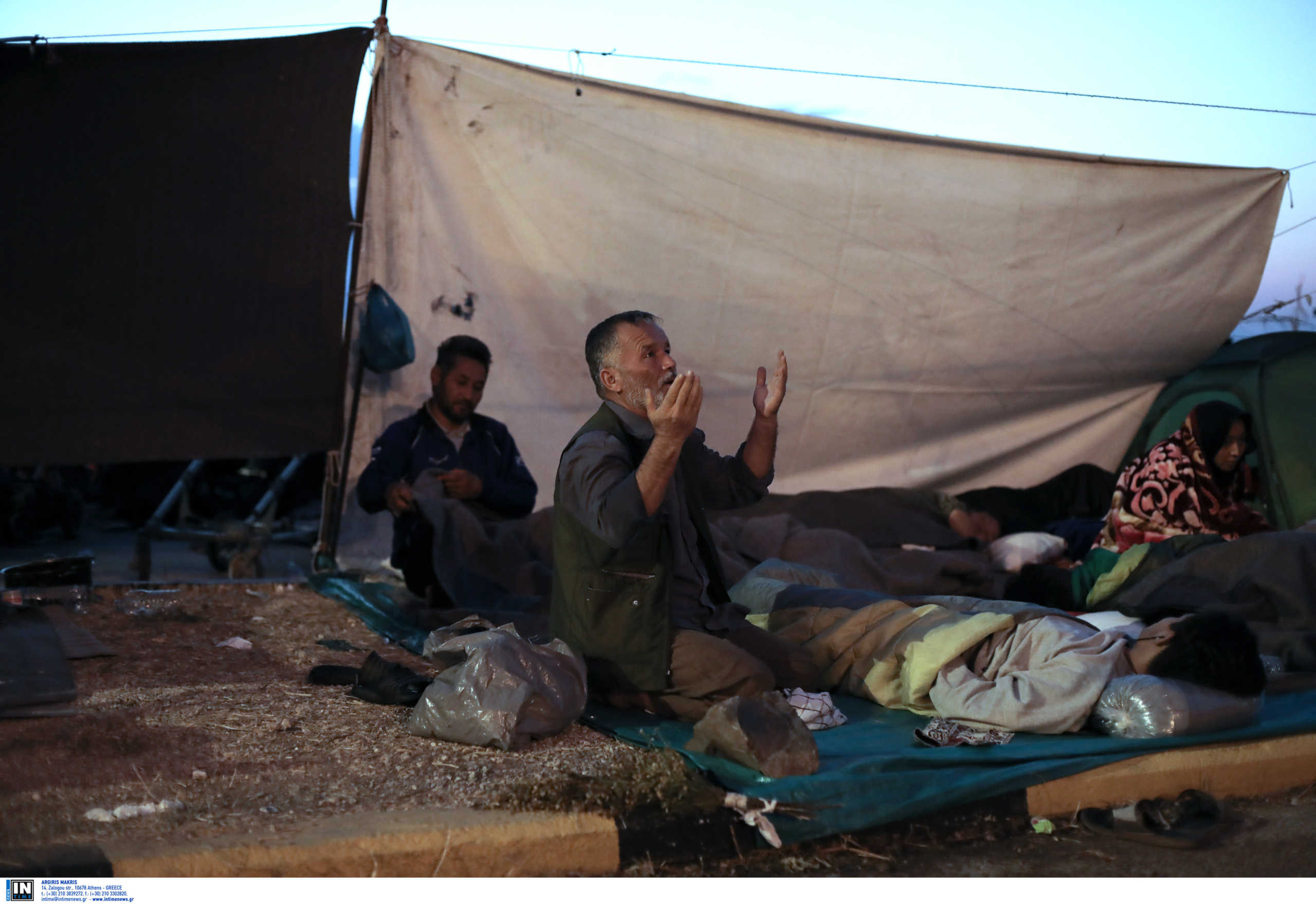 Λέσβος: Νέες θλιβερές εικόνες με πρόσφυγες και μετανάστες! Αυξάνονται τα κρούσματα κορονοϊού (Φωτό και Βίντεο)