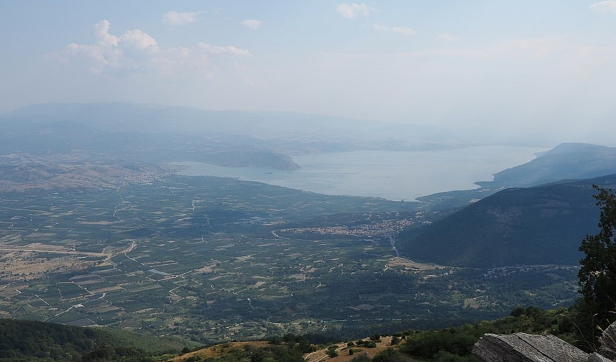 Η βαθιά λίμνη της Ελλάδας και ο μύθος του κοριτσιού με το πηγάδι