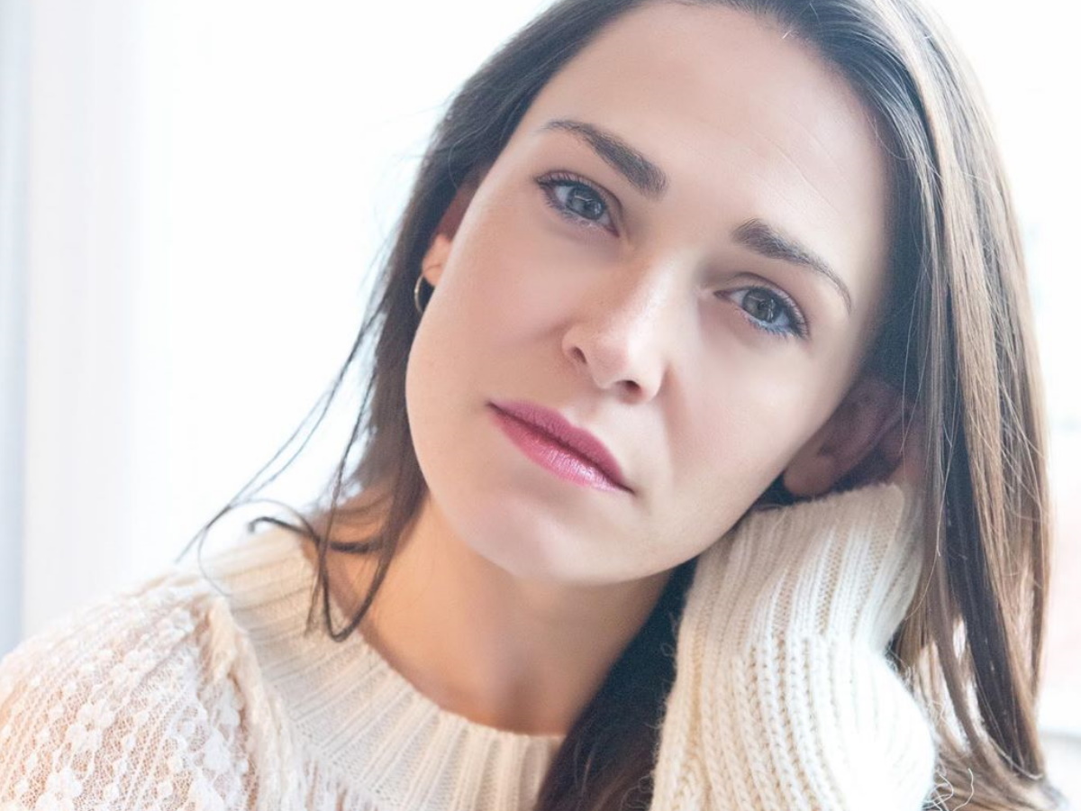 Αγγελική: Αυτός είναι ο γοητευτικός σύντροφος της πρωταγωνίστριας Μαίρης Μηνά (Pics)