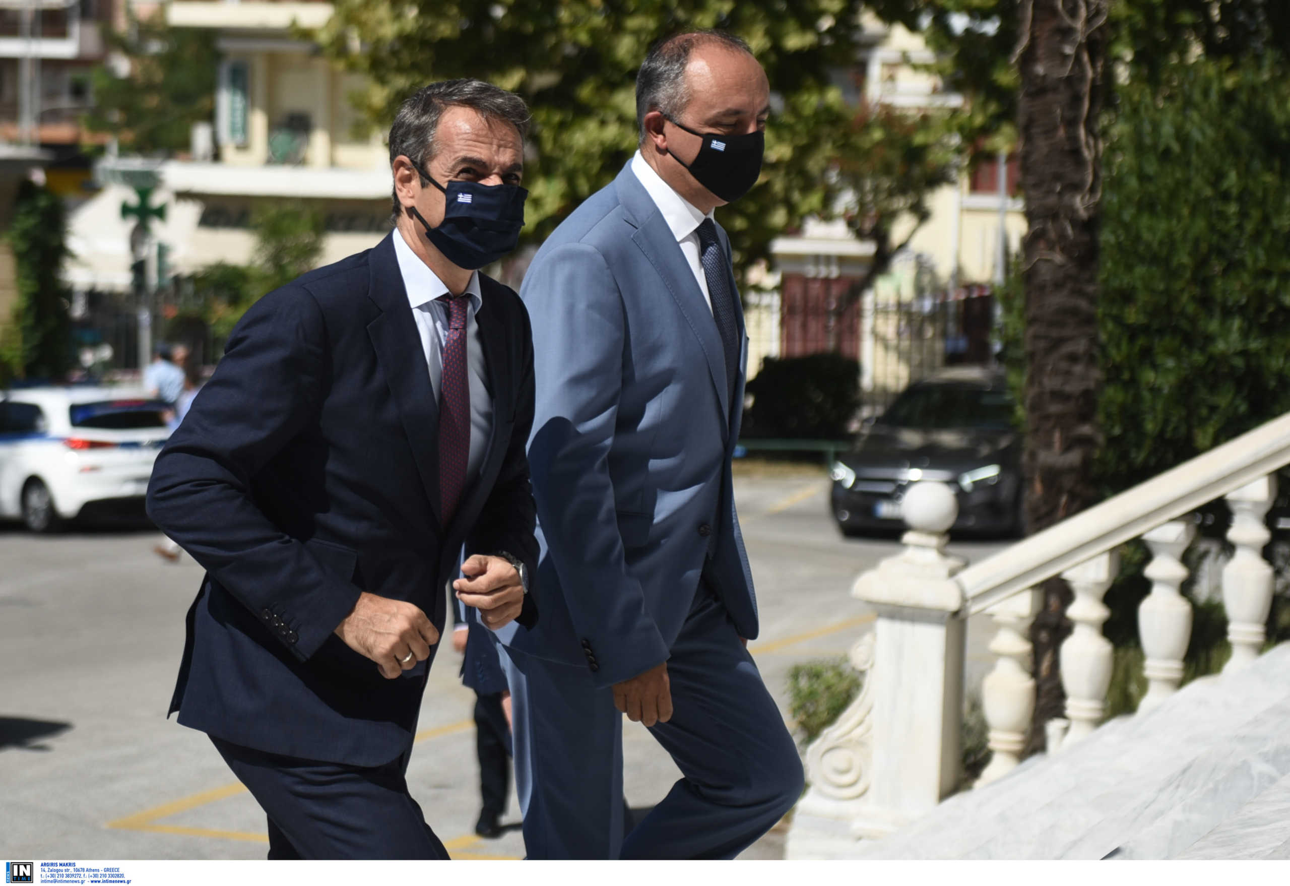 Θεσσαλονίκη: Ο Κυριάκος Μητσοτάκης κοίταξε τους βουλευτές του και έστειλε νέο μήνυμα για τις μάσκες (Βίντεο)