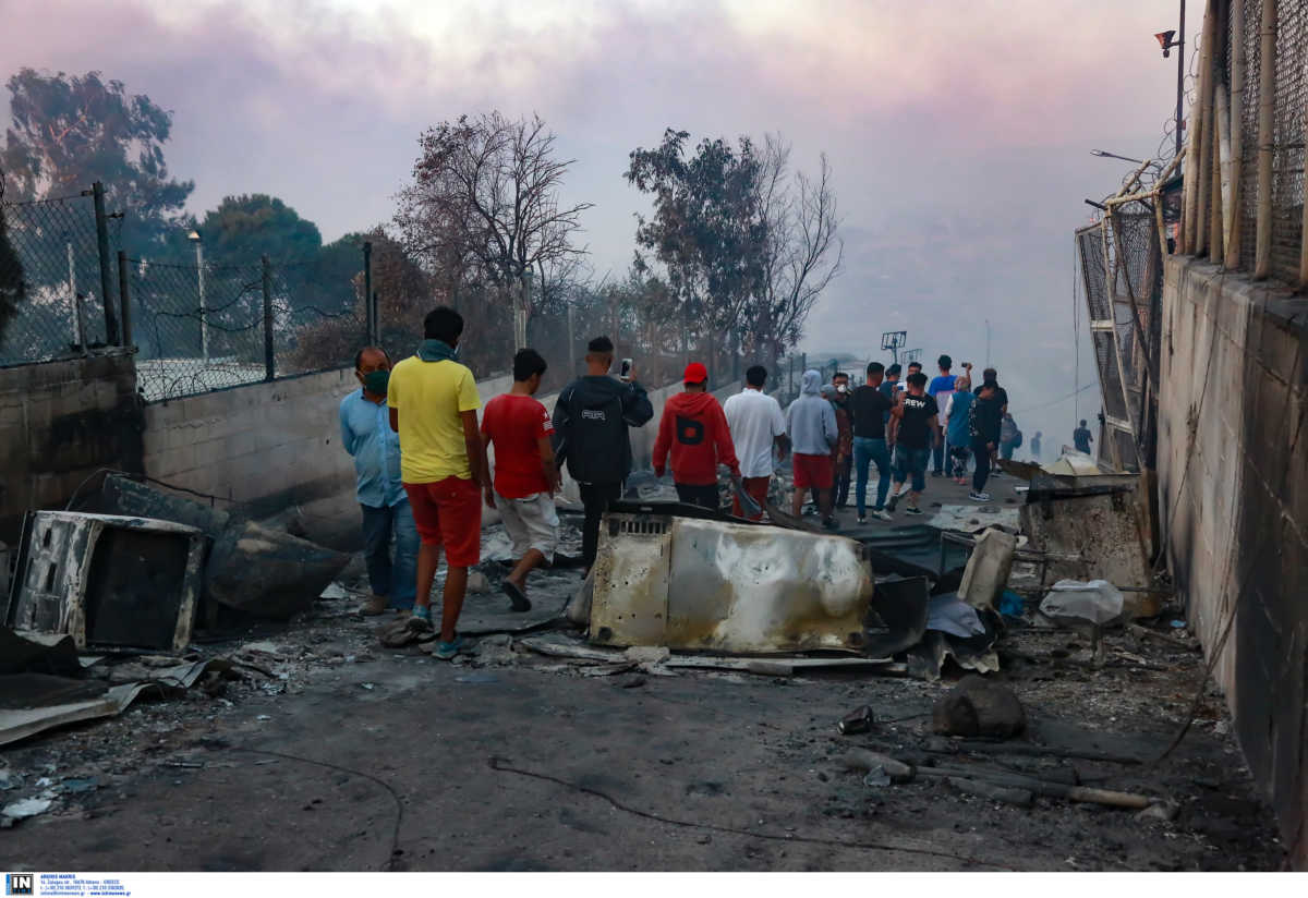 Μόρια: Οδοφράγματα, εικόνες ντροπής και φόβος για τον κορονοϊό! Η Λέσβος σε κατάσταση τραγική