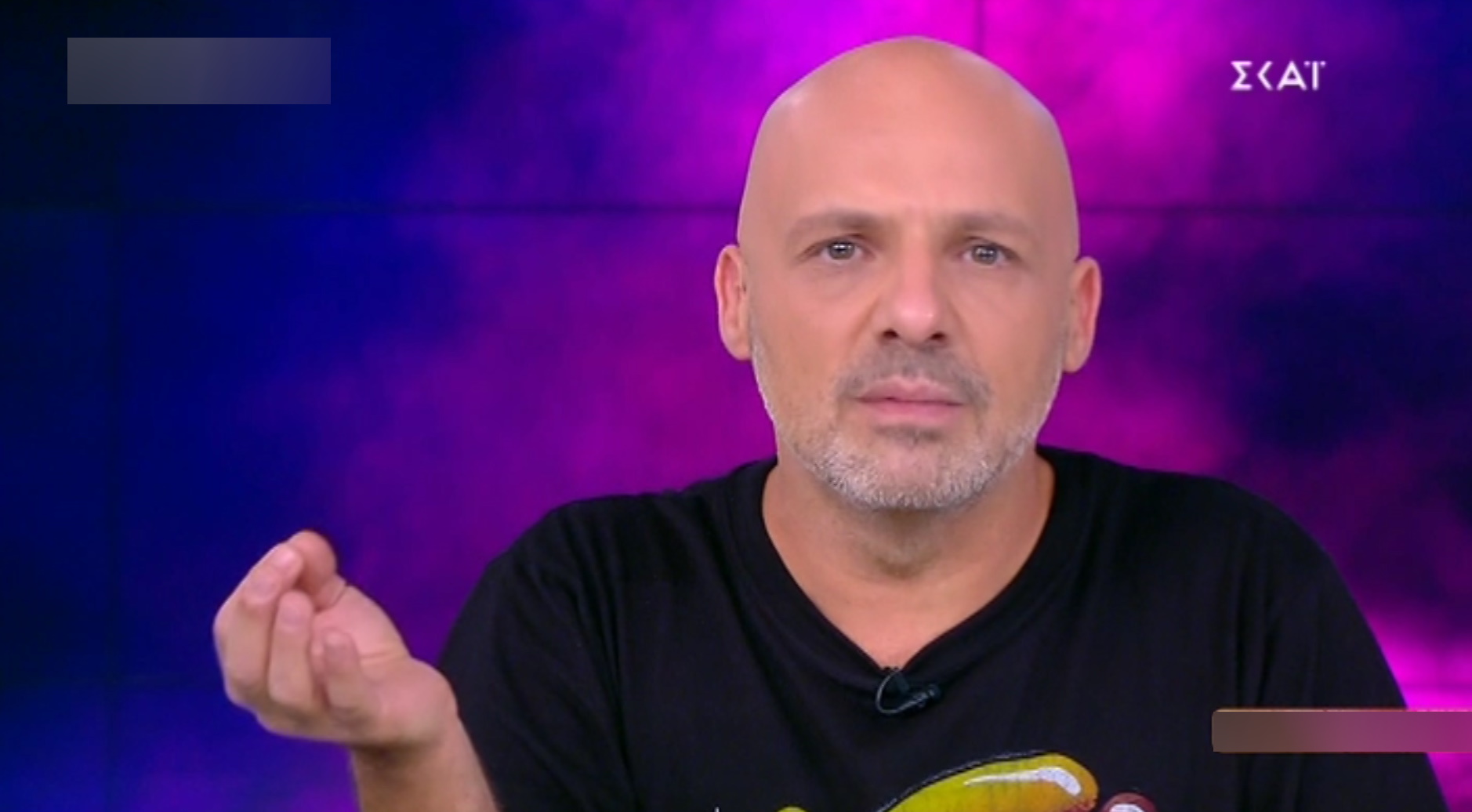 Ο Νίκος Μουτσινάς κοίταξε την κάμερα και τοποθετήθηκε για τους gay: «Δεν είπα κάτι καινούριο, γιατί έτσι γουστάρω»