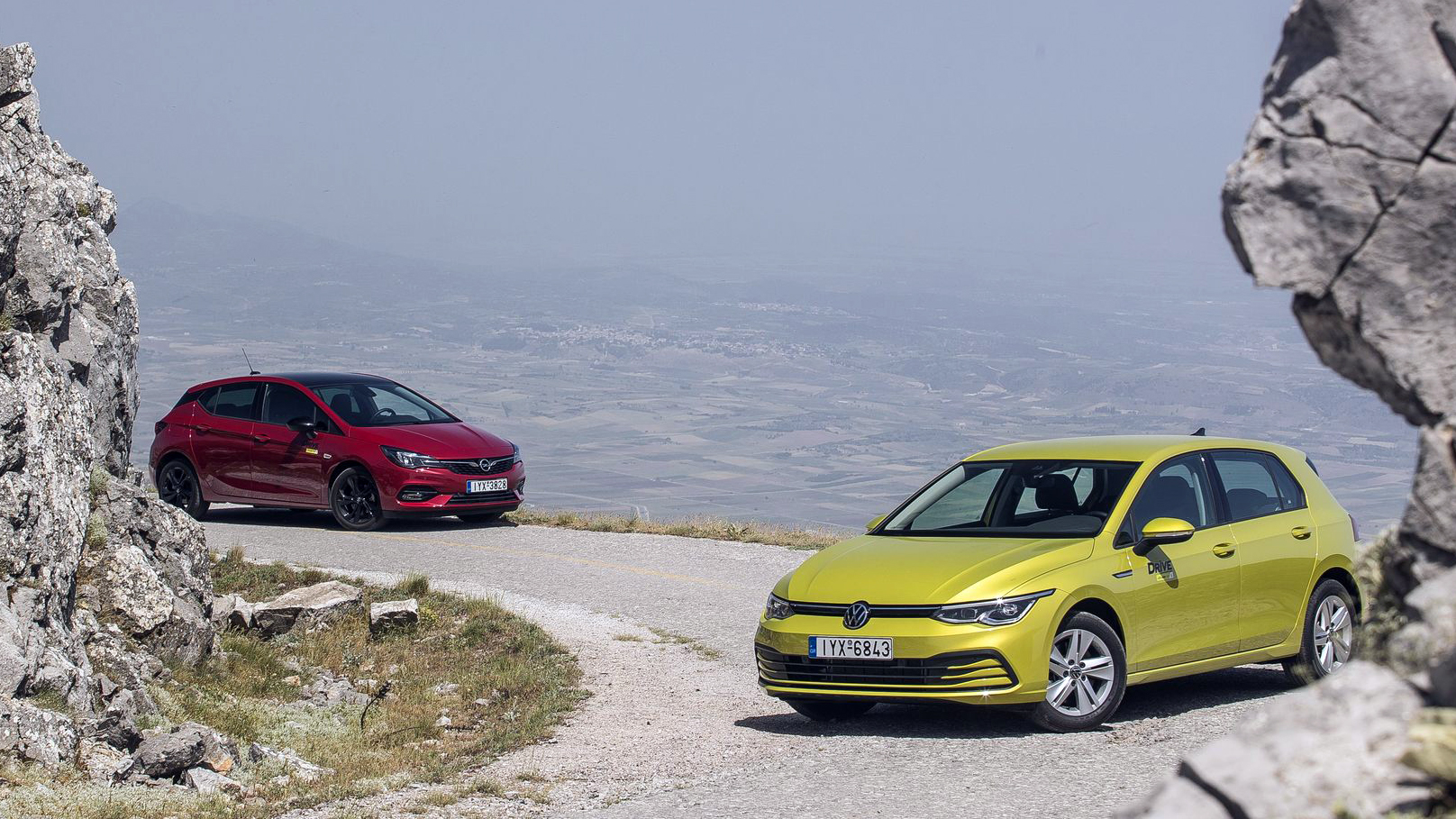 Ντέρμπι «αιωνίων»: Συγκρίνουμε το νέο VW Golf απέναντι στο Opel Astra! [pics]