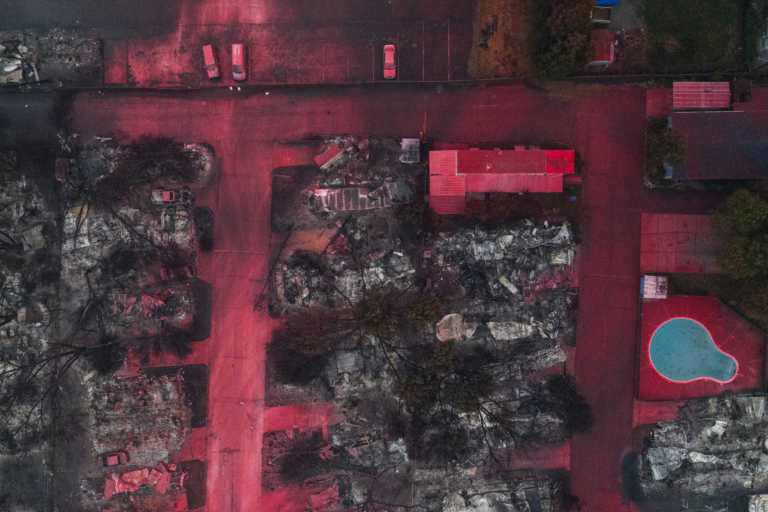 Όρεγκον: Εικόνες αποκάλυψης! Μόνο 25 κτίρια σώθηκαν από τις φλόγες (pics)