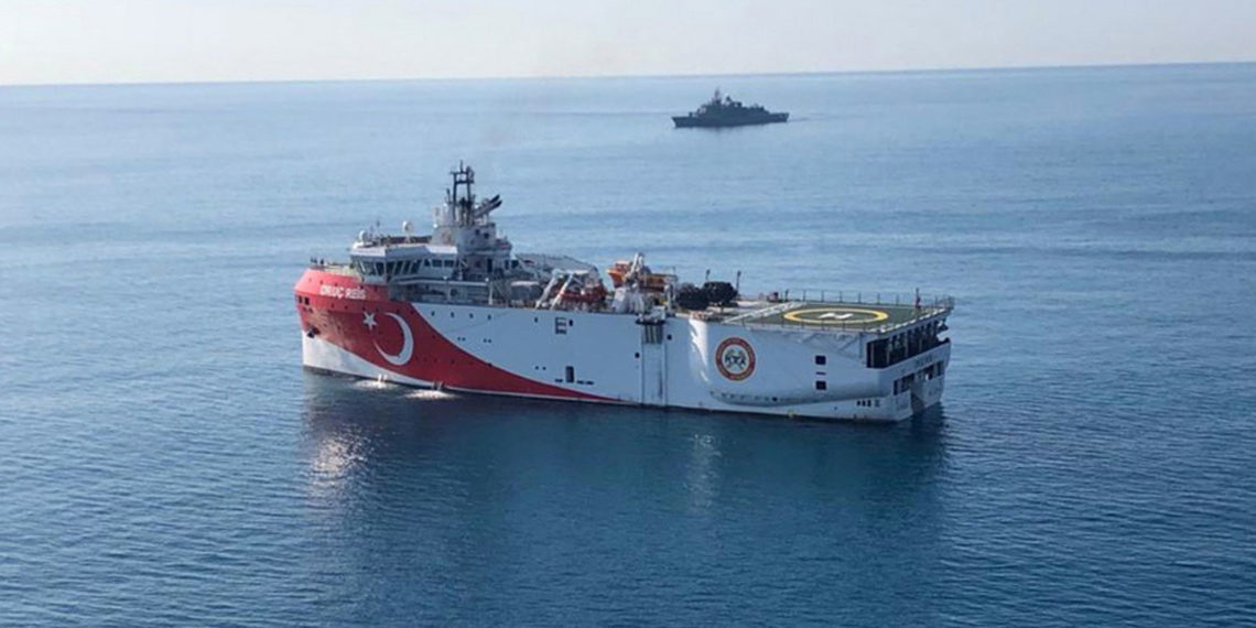 Τουρκία: Νέα παράνομη Navtex για «έρευνες» του Oruc Reis