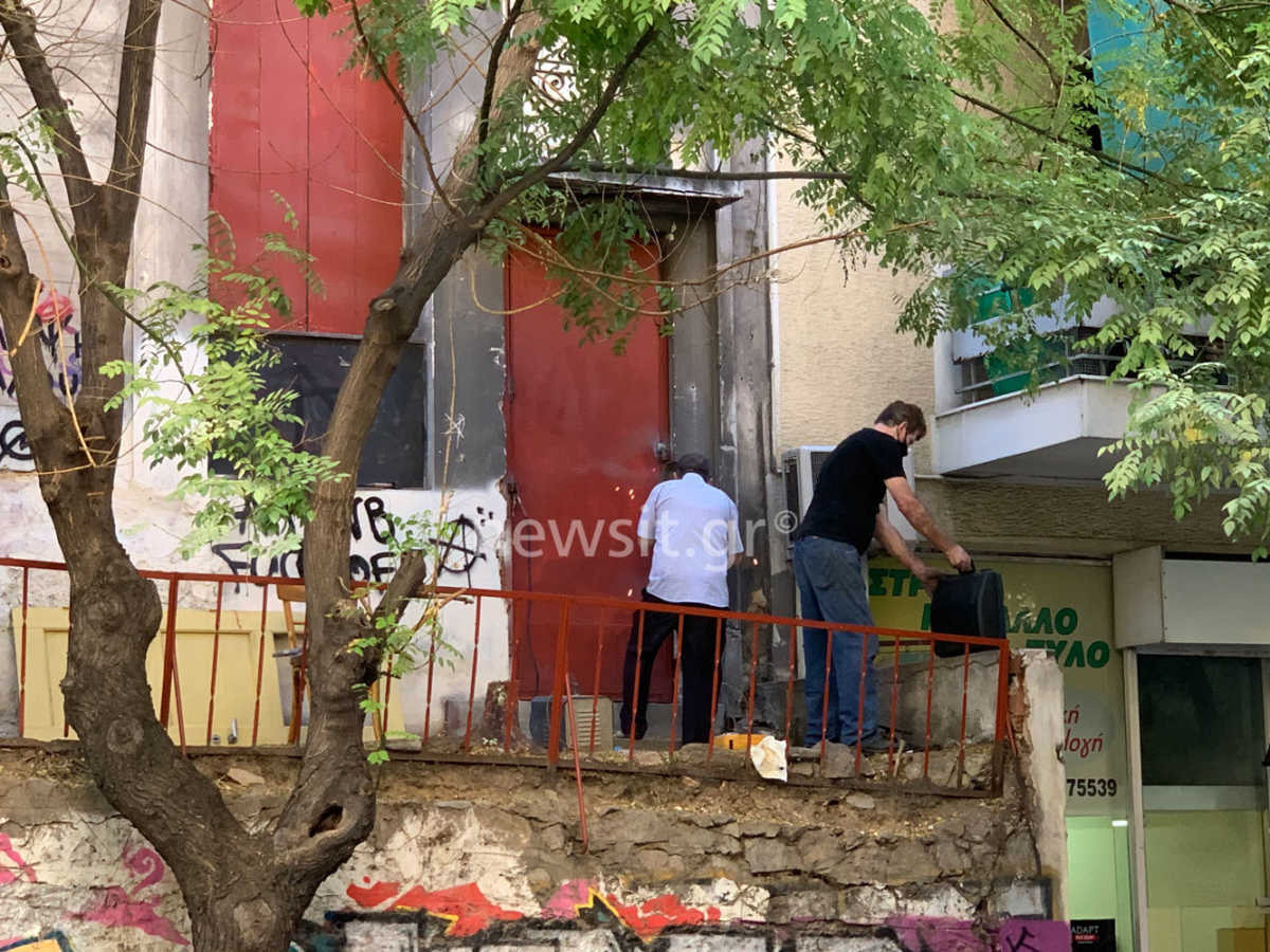 “Άδειασαν” και σφράγισαν υπό κατάληψη κτίριο στο Παγκράτι
