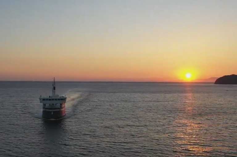 Χίος: Η ιστορία του πλοίου πίσω από αυτά τα μοναδικά στιγμιότυπα! Το ταξίδι από τα Ψαρά (Βίντεο)