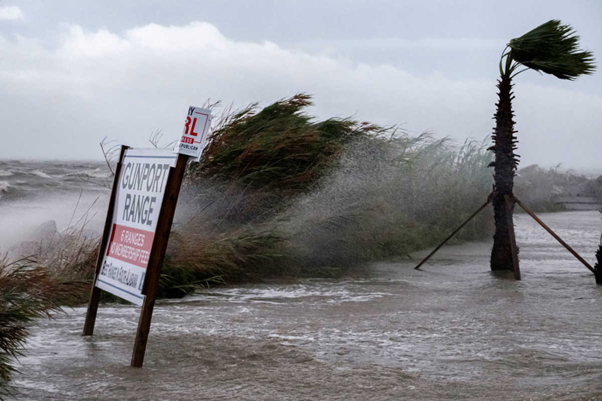 Σε κατάσταση έκτακτης ανάγκης η Φλόριντα – Απειλεί ο κυκλώνας Σάλι