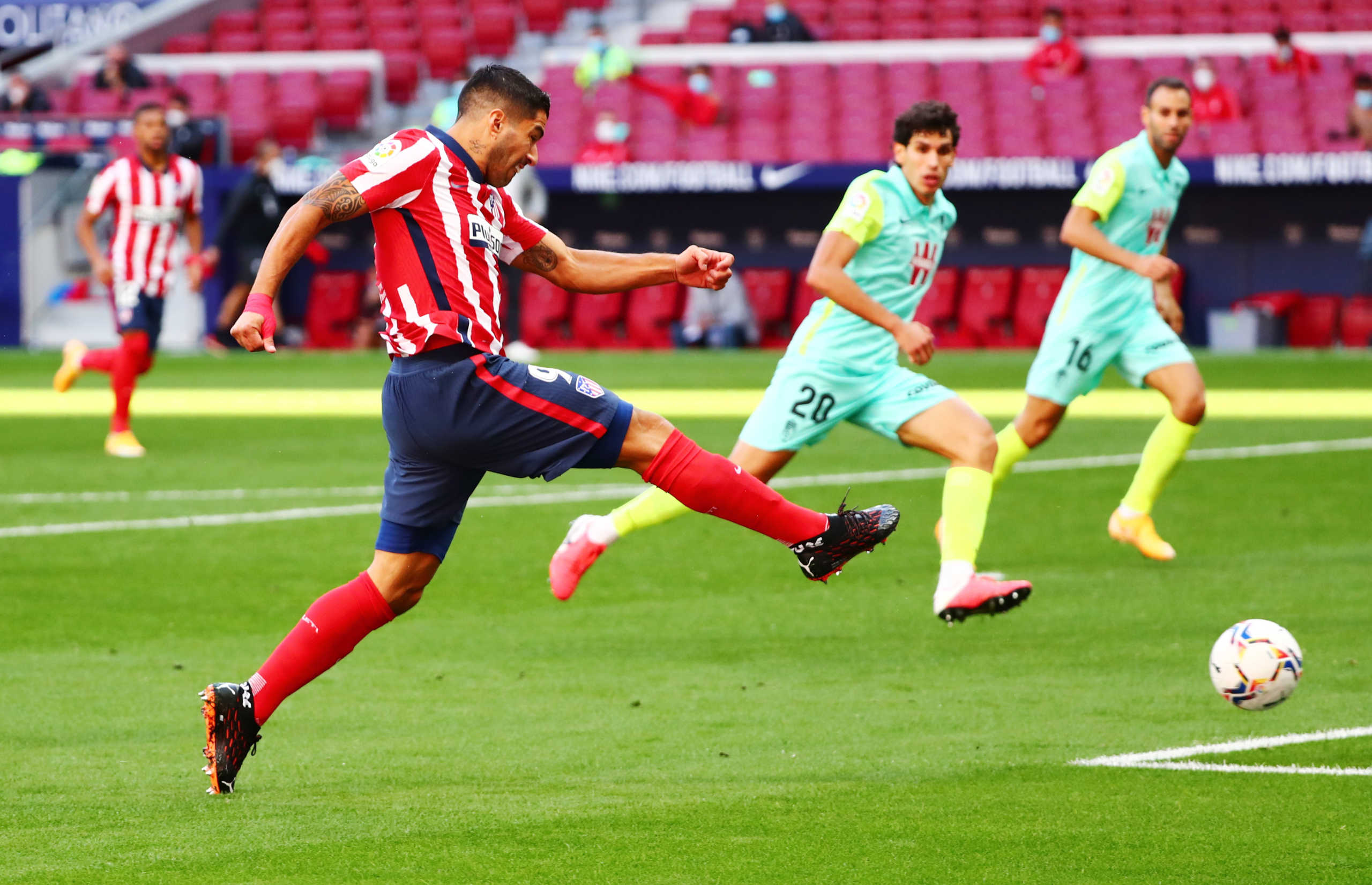 Soccer Football - La Liga Santander - Atletico Madrid v Granada - Wanda Metropolitano, Madrid, Spain - September 27, 2020. Atletico Madrid's Luis Suarez REUTERS