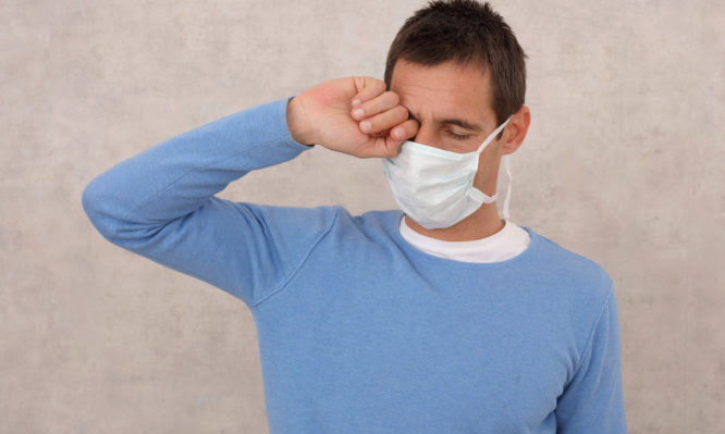 Κορoνοϊός: Ένας άγνωστος κίνδυνος από τις μάσκες – Πώς να προφυλαχθείτε