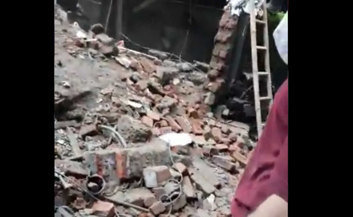 Βομβάη: 10 νεκροί από κατάρρευση πολυκατοικίας! 20 άνθρωποι αγνοούνται (video)