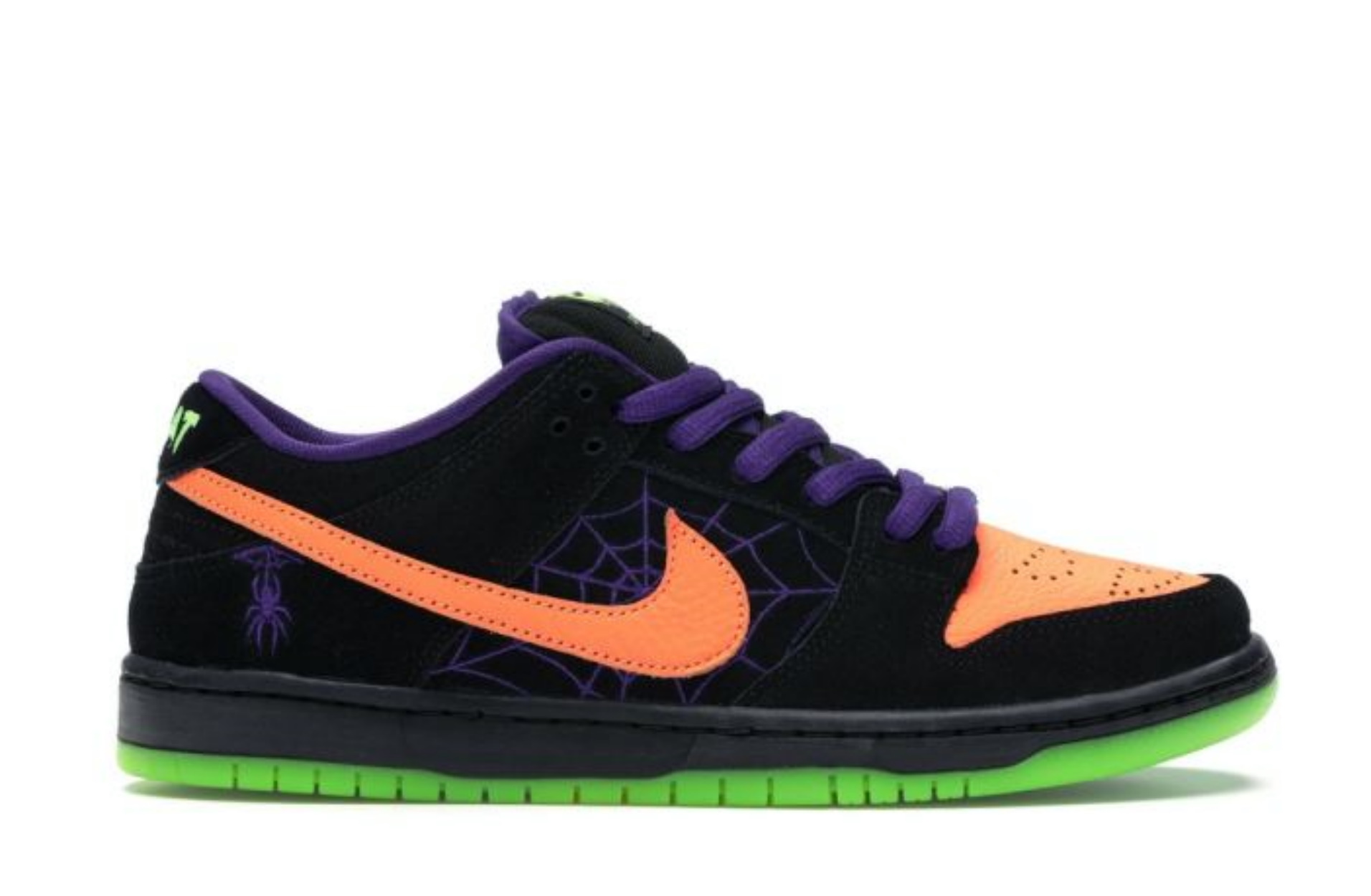 Τα 20 καλύτερα και πιο “τρομακτικά” sneakers με θέμα το Halloween