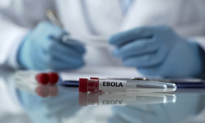 Εγκρίθηκε η πρώτη θεραπεία για τον θανατηφόρο ιό Έμπολα!