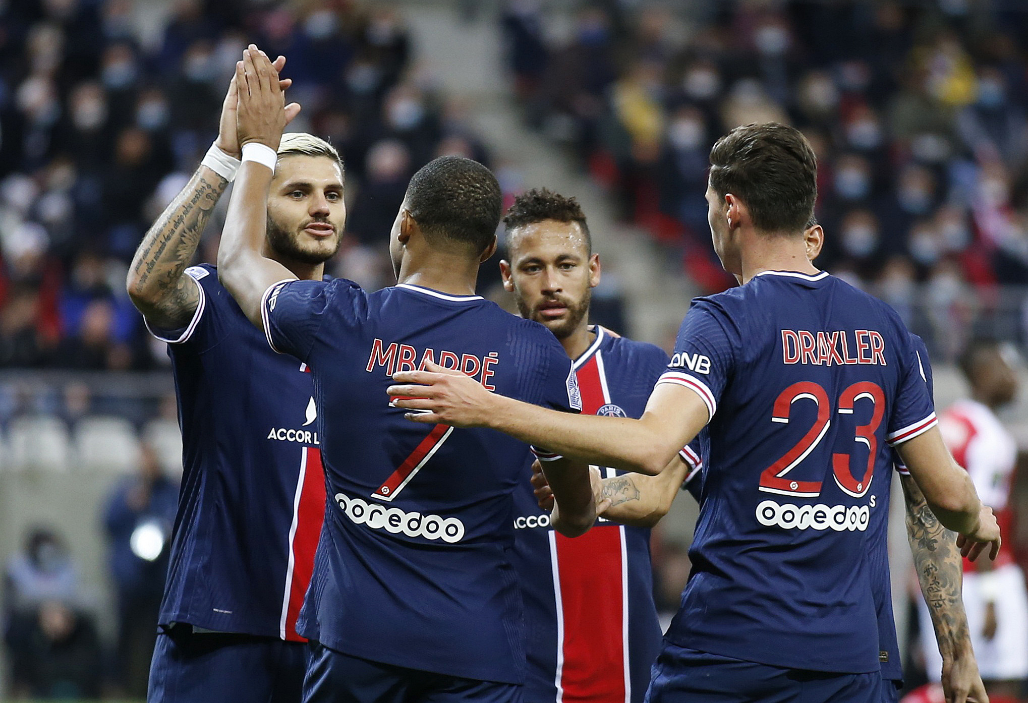Soccer Football - Ligue 1 - Stade de Reims v Paris St Germain - Stade Auguste-Delaune, Reims, France - September 27, 2020. Paris Saint-Germain's Mauro Icardi celebrates scoring their second goal with Neymar and teammates REUTERS