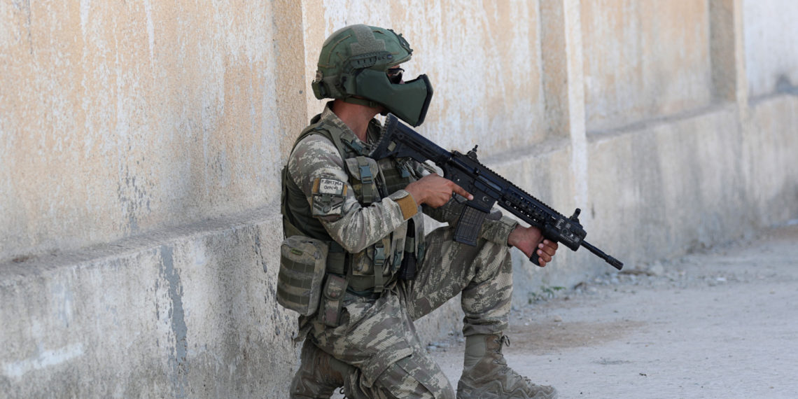 Ο Συριακός Στρατός «δίνει» τον Ερντογάν: 1.500 μισθοφόροι στο πλευρό των Αζέρων – «Απαγορευμένα όπλα» στο Ναγκόρνο Καραμπάχ