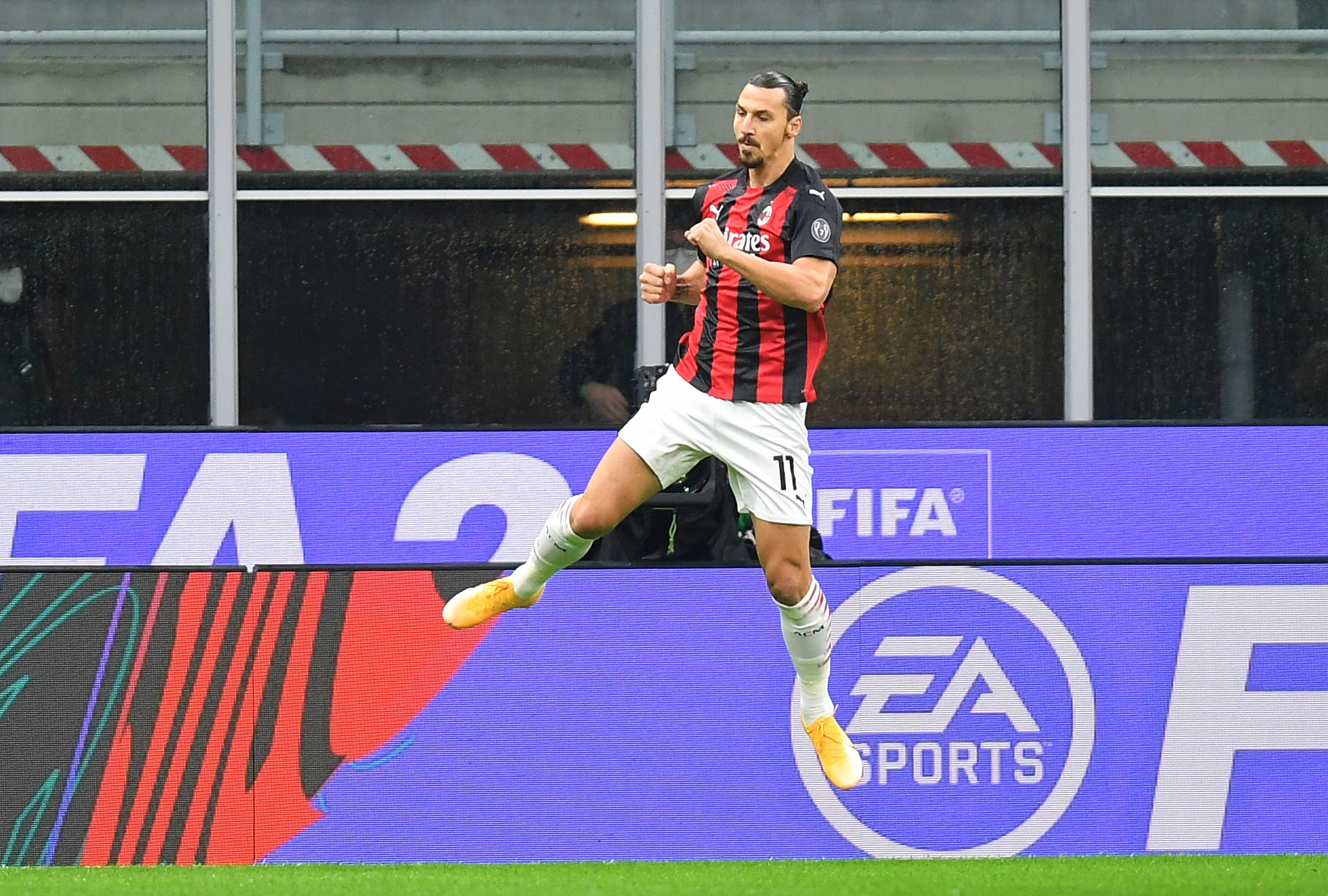 Soccer Football - Serie A - AC Milan v AS Roma - San Siro, Milan, Italy - October 26, 2020 AC Milan’s Zlatan Ibrahimovic celebrates scoring their first goal REUTERS