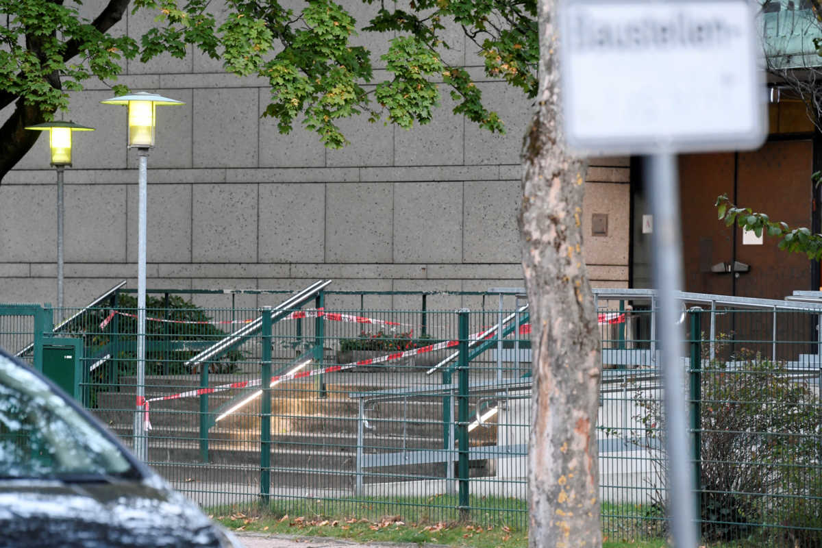 Αμβούργο: Επίθεση με μαχαίρι σε συναγωγή – Ένας τραυματίας (pics)