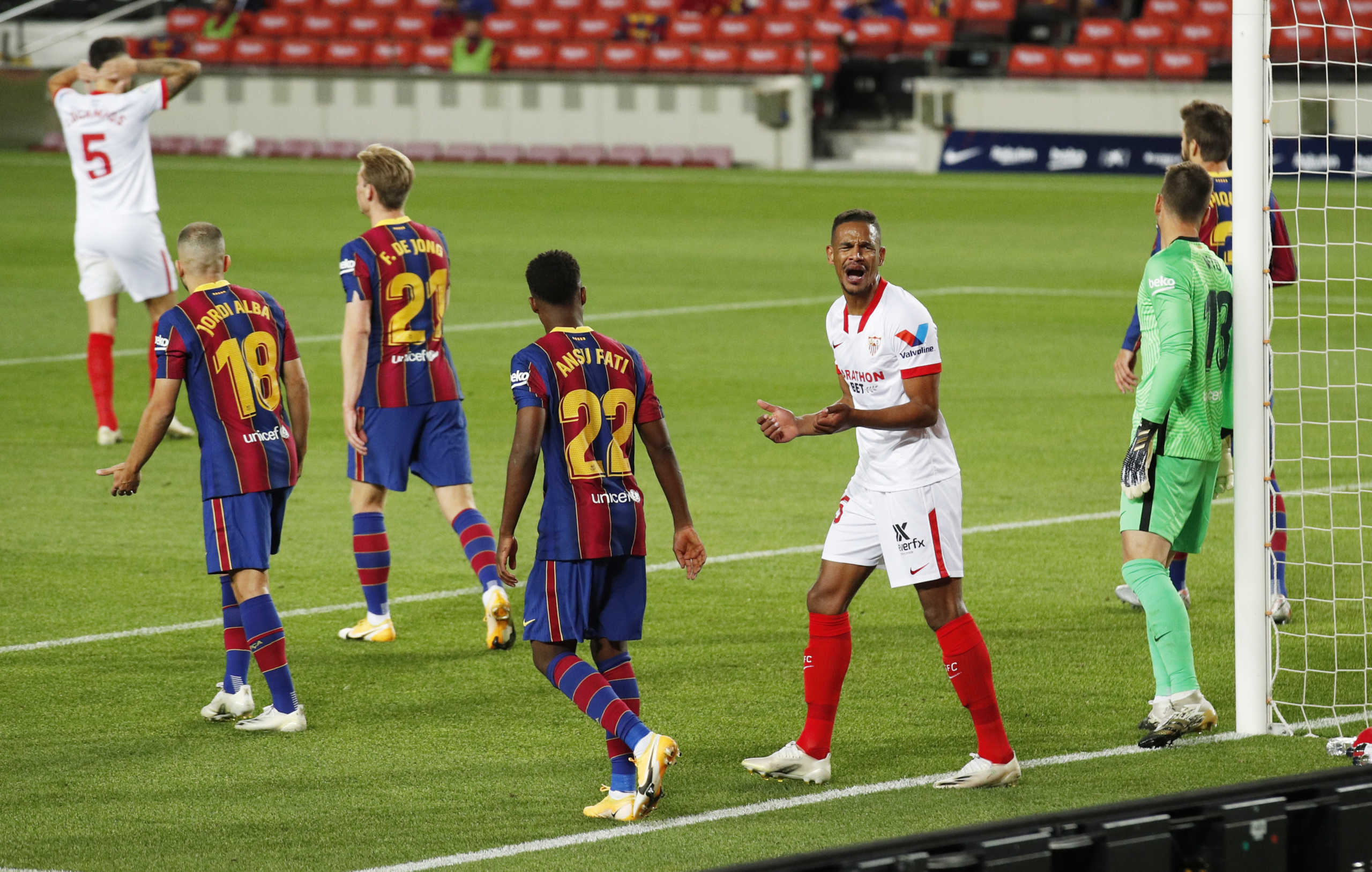 Soccer Football - La Liga Santander - FC Barcelona v Sevilla - Camp Nou, Barcelona, Spain - October 4, 2020 Sevilla's Fernando reacts REUTERS