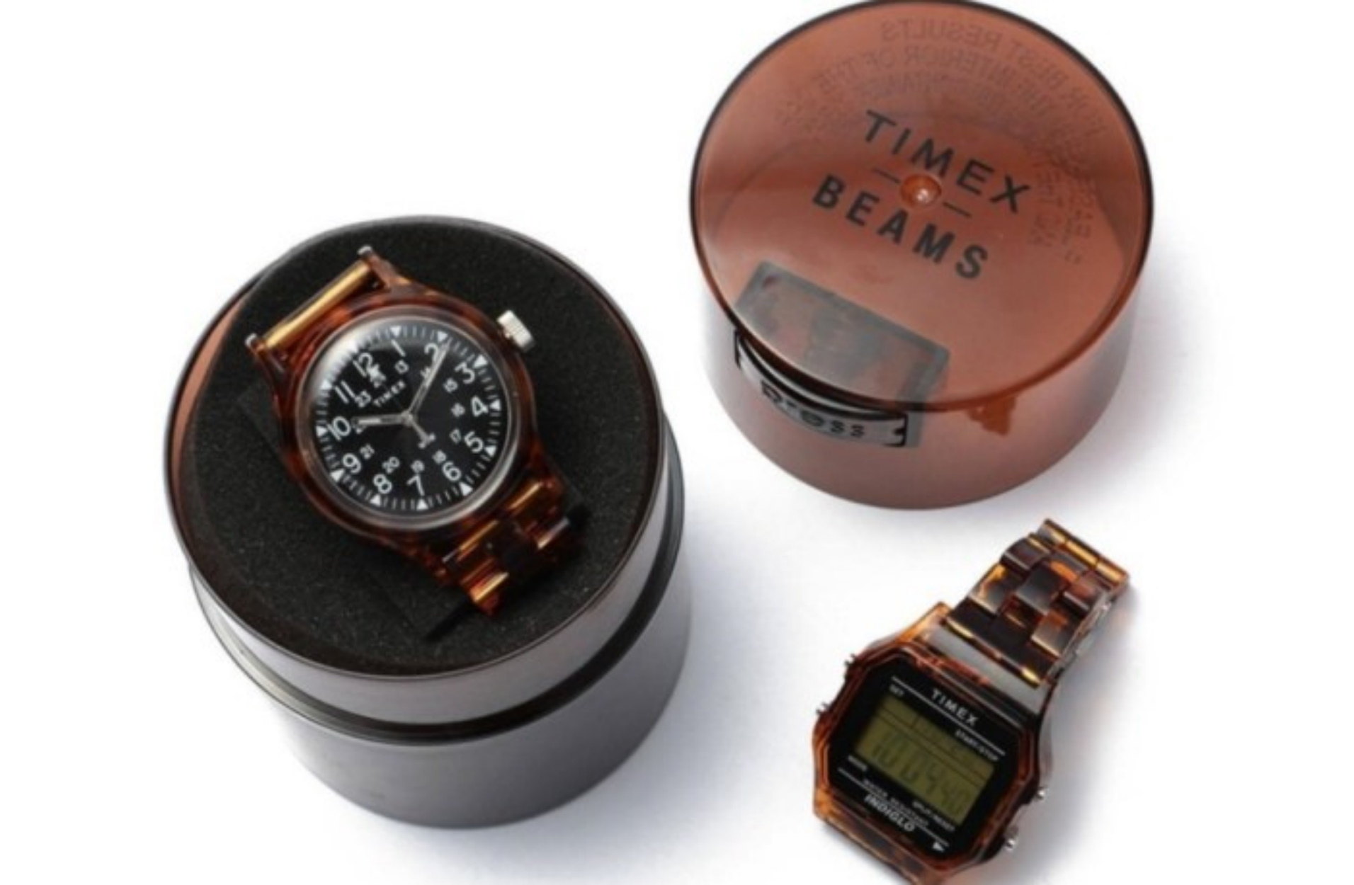 Η Timex κυκλοφόρησε δύο νέα ρετρό και προσιτά ρολόγια σε συνεργασία με την BEAMS