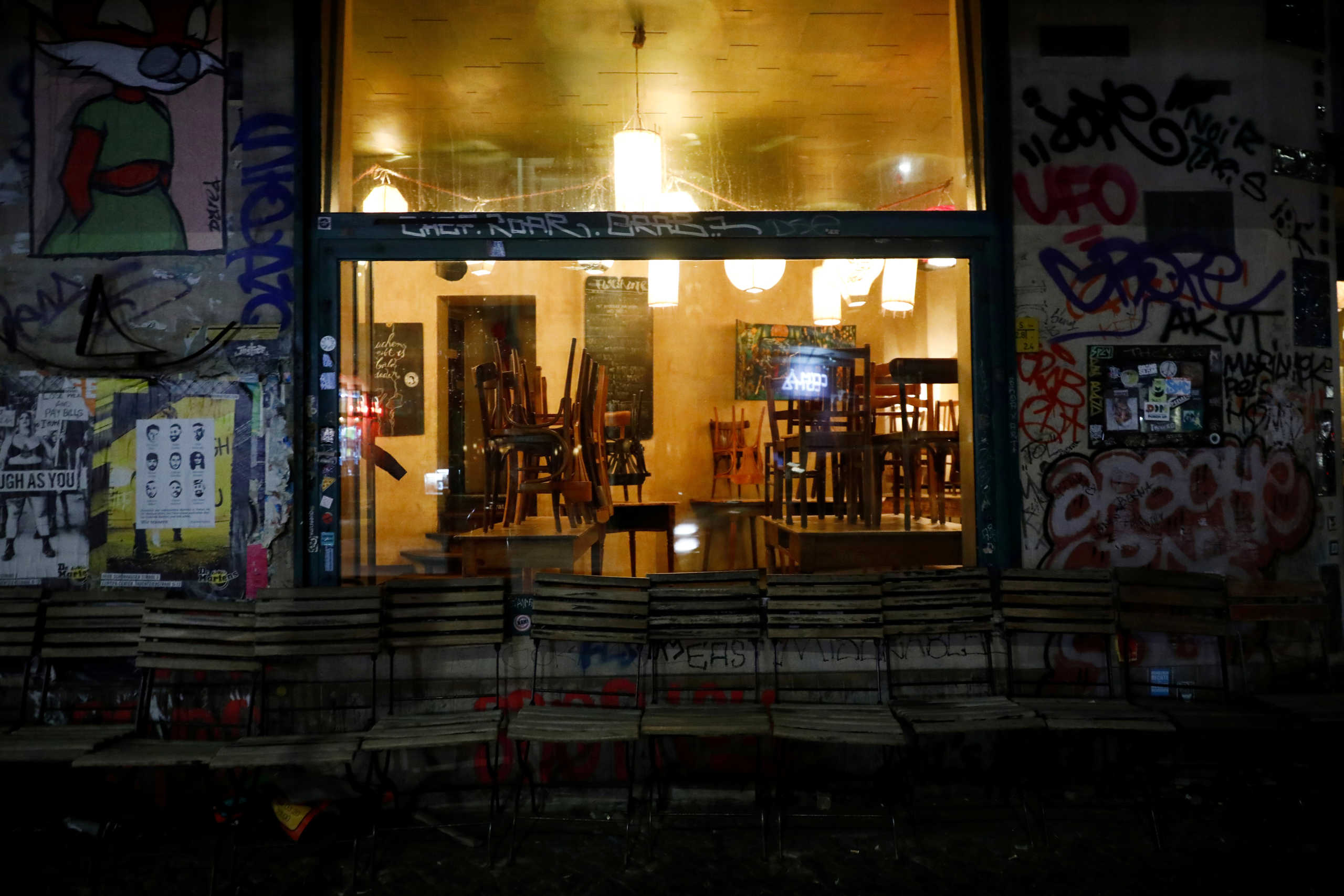 FILE PHOTO: A view of a closed bar in the district of Kreuzberg during coronavirus disease (COVID-19) outbreak in Berlin, Germany March 20, 2020. REUTERS