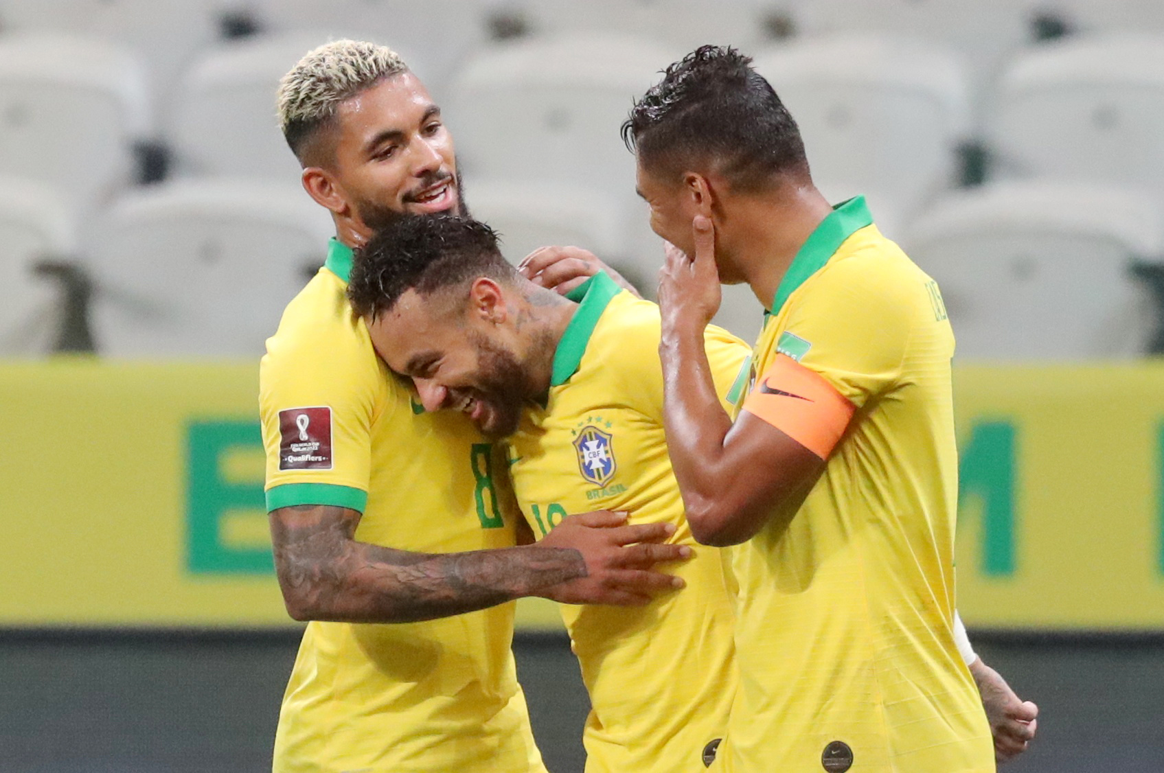 Soccer Football - World Cup 2022 South American Qualifiers - Brazil v Bolivia - Estadio Morumbi, Sao Paulo, Brazil - October 9, 2020  Brazil's Neymar celebrates the fifth goal scored by Philippe Coutinho with teammates REUTERS