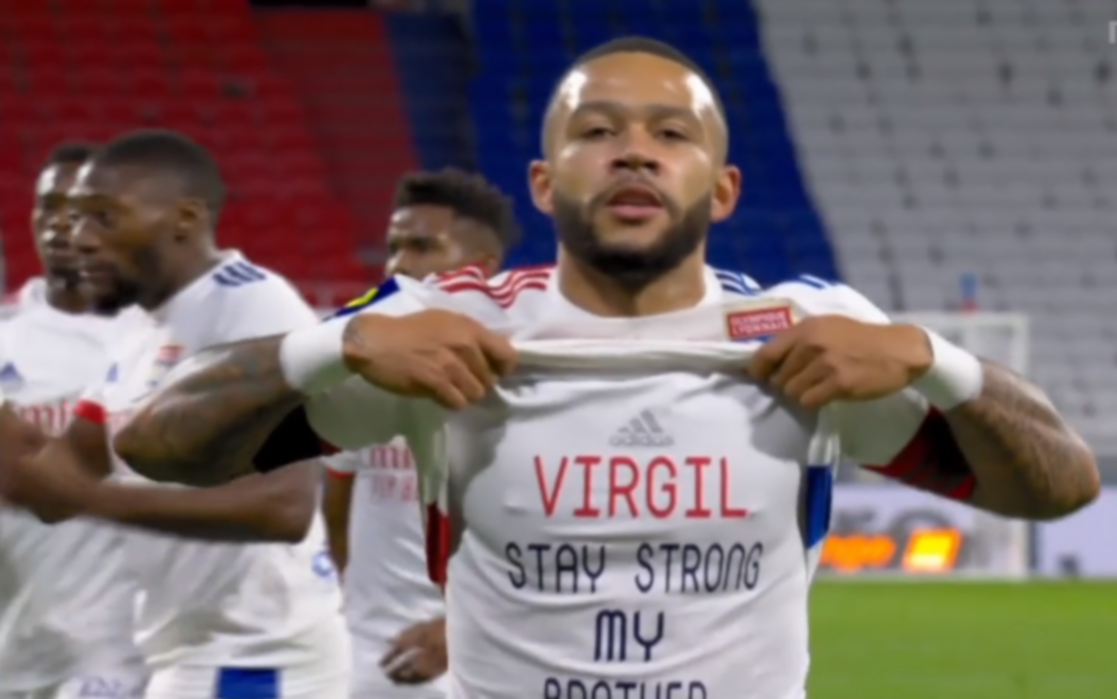 Παίκτης της Λιόν αφιέρωσε το γκολ του στον Φαν Ντάικ της Λίβερπουλ (video)