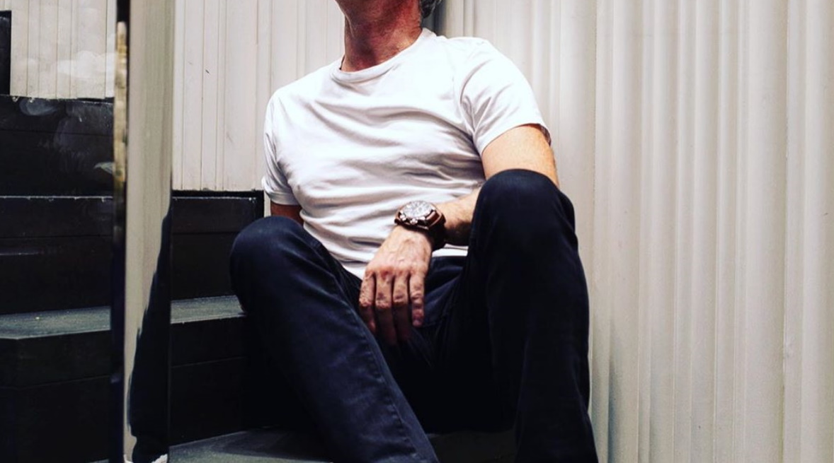 Γνωστός Έλληνας γιορτάζει 11 χρόνια απεξάρτησης από το αλκοόλ και τις ουσίες