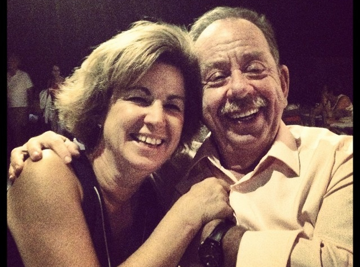 Ο Ηλίας Μαμαλάκης έγινε παππούς και μας δείχνει τον νεογέννητο εγγονό του!