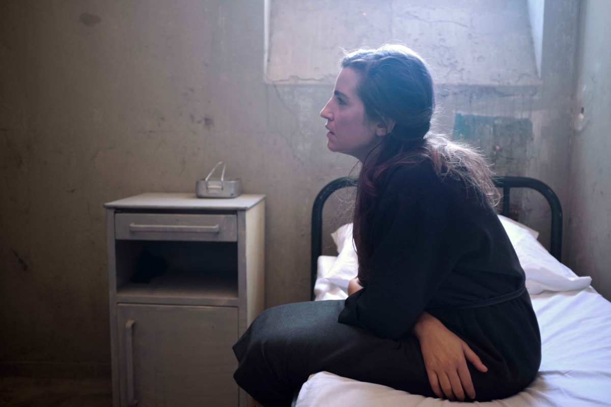 Άγριες Μέλισσες: Ο σπαραγμός της Λενιώς μαθαίνοντας ότι είναι έγκυος από το Βόσκαρη – Τι θα αποφασίσει