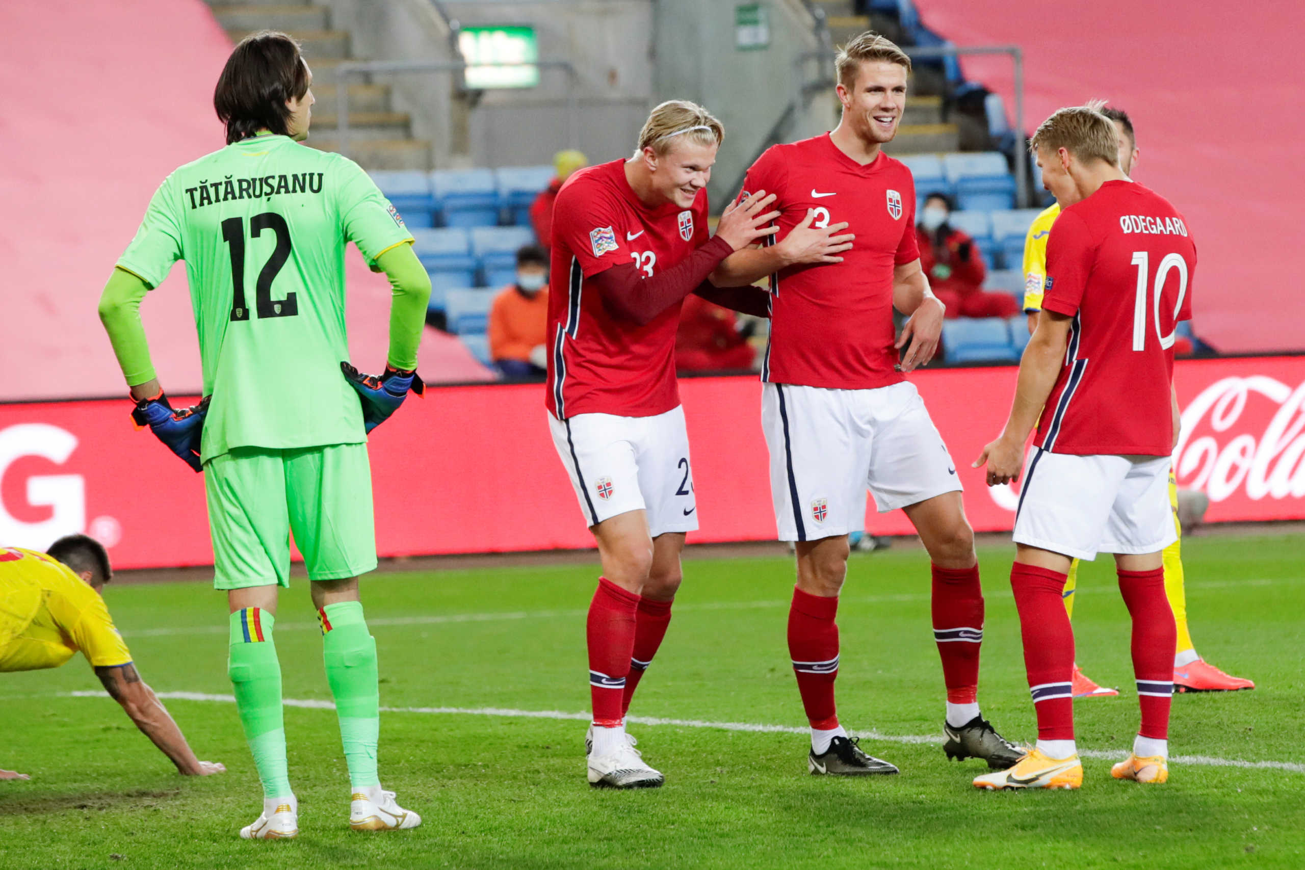 Soccer Football - UEFA Nations League - League B - Group 1 - Norway v Romania - Ullevaal Stadion, Oslo, Norway - October 11, 2020 Norway's Erling Braut Haaland celebrates scoring their third goal with teammates  Vidar Ruud
