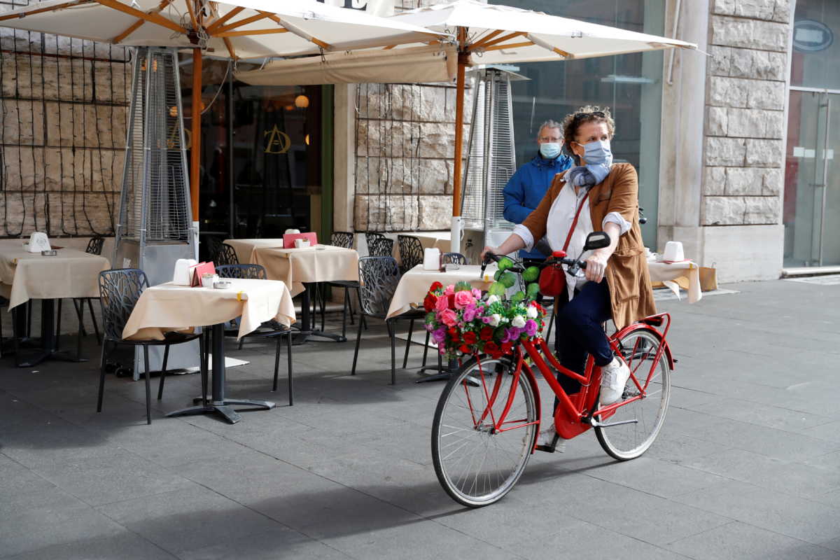 Κορονοϊός: Κλείνουν από τις 6 το απόγευμα εστιατόρια και καφέ στην Ιταλία