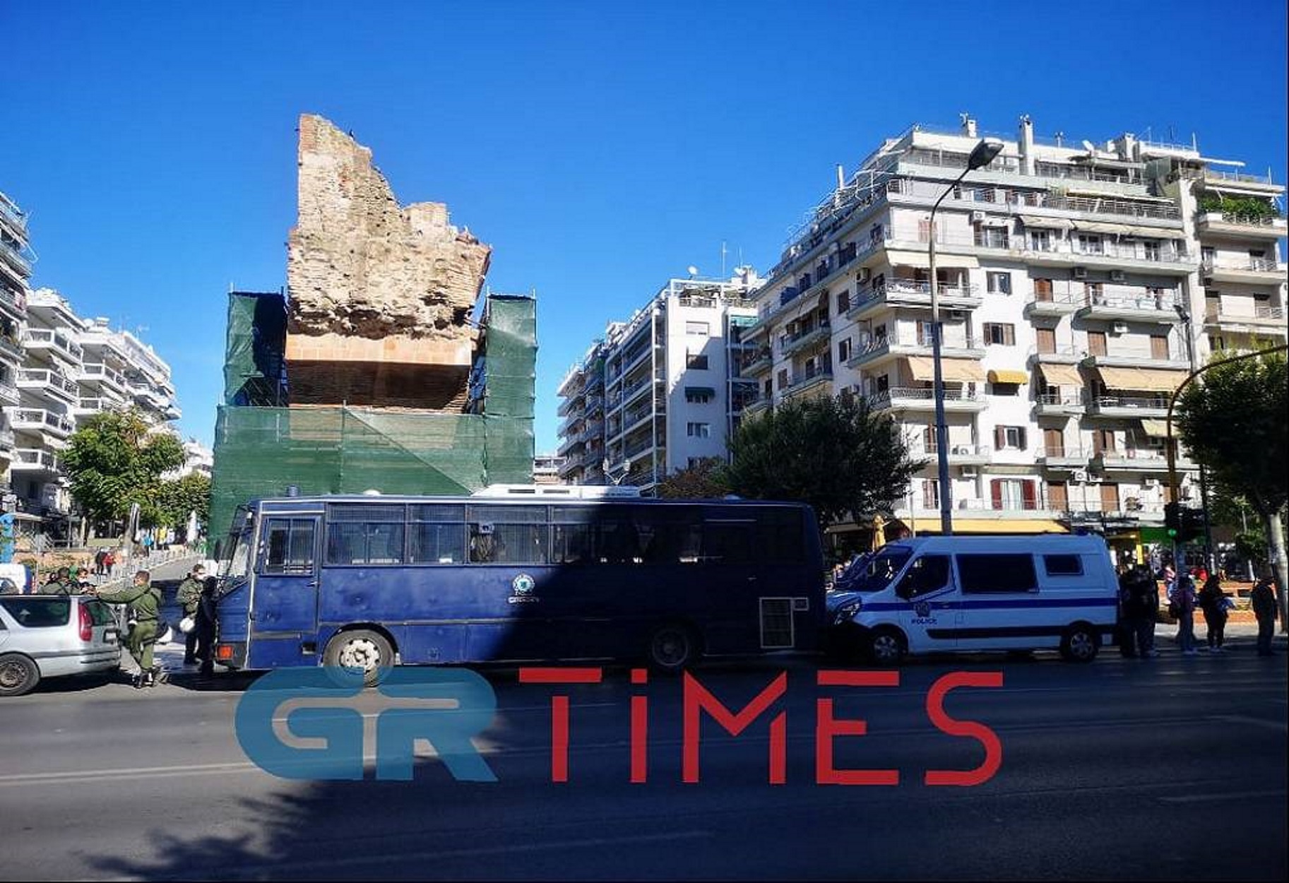 Θεσσαλονίκη: “Μπλόκο” αστυνομίας σε συγκέντρωση αναρχικών στην Καμάρα